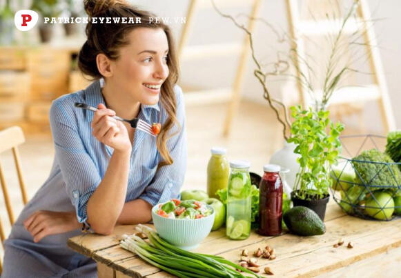 nguyên nhân và cách điều trị mắt vừa cận vừa loạn