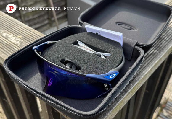 Oakley Velo Kato: Kính mát thể thao đáng sở hữu nhất của Oakley năm nay
