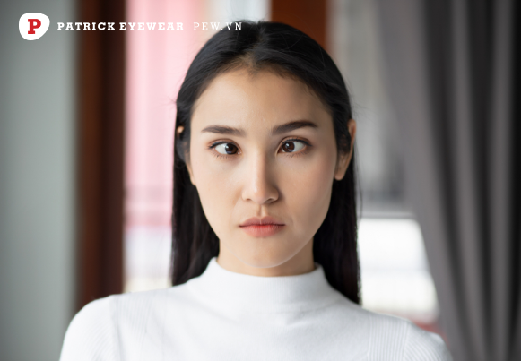 Suy giảm thị lực một bên mắt phải làm sao