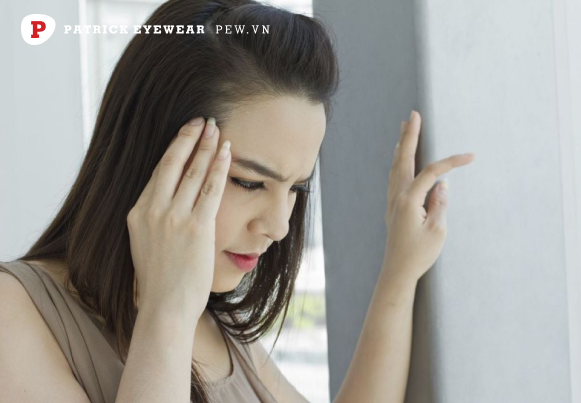 Suy giảm thị lực một bên mắt phải làm sao