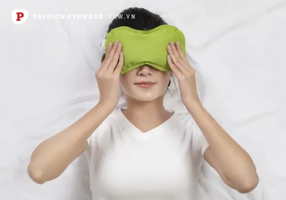 Cách khắc phục tình trạng bọng mắt ngay tại nhà Cách chữa bọng mắt dưới ngay tại nhà